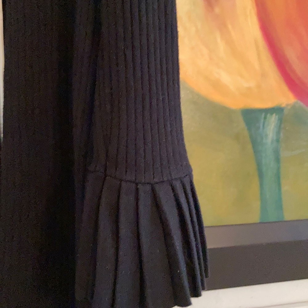 Sweater - Picture 2 of 7